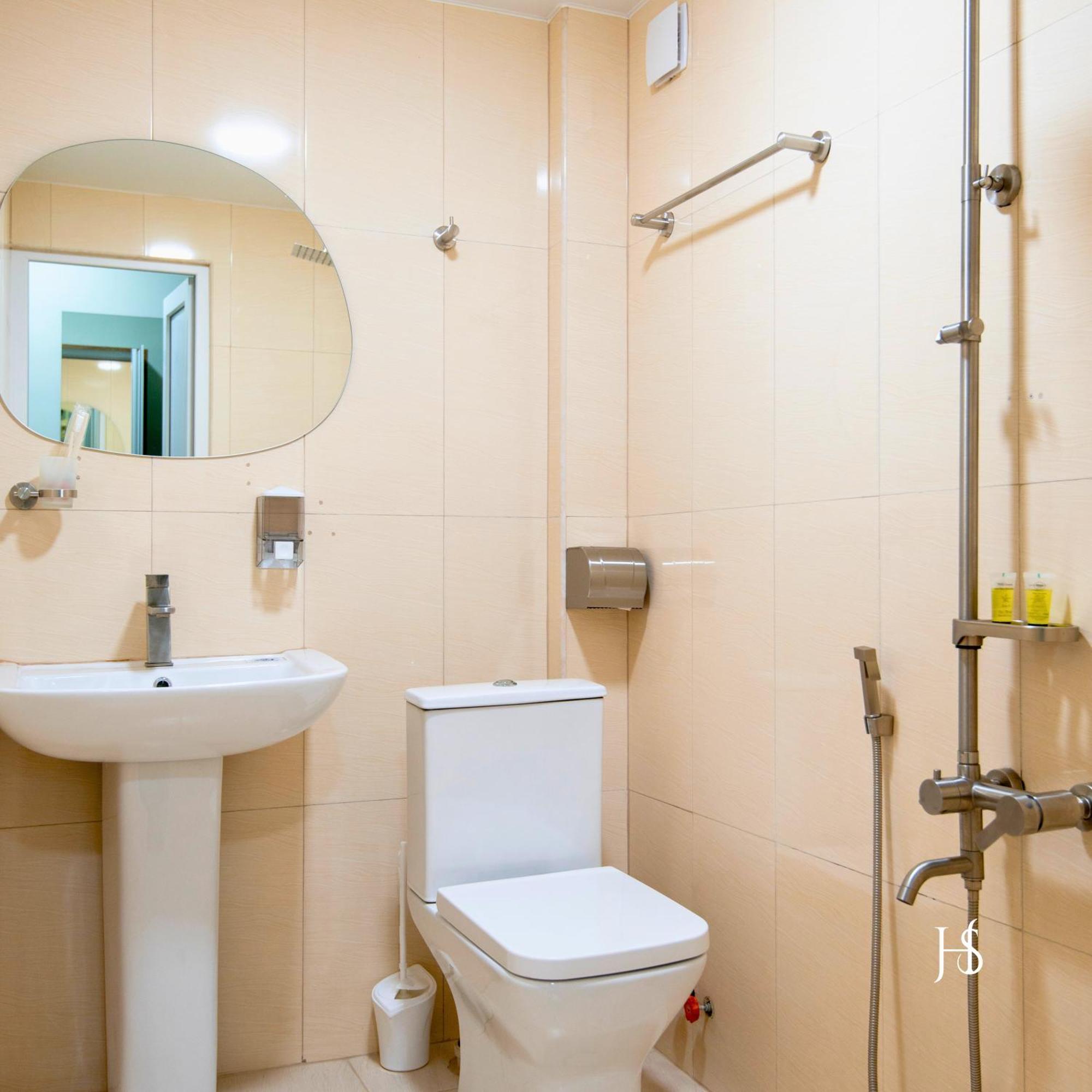 Hotel Serenity Tiflis Dış mekan fotoğraf